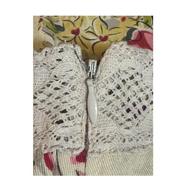 CAbi Skirt Women’s 4 Style 380 Floral Print A-Line Cotton Lace Trim Cottagecore - Picture 8 of 9
